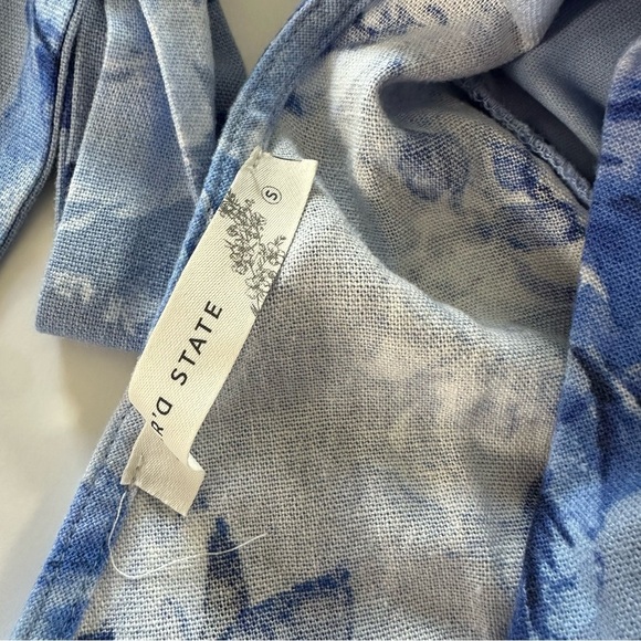 Altar’d State Women Small Blue Linen Blend Floral Tiered Puff Sleeve Mini Dress - Picture 3 of 8